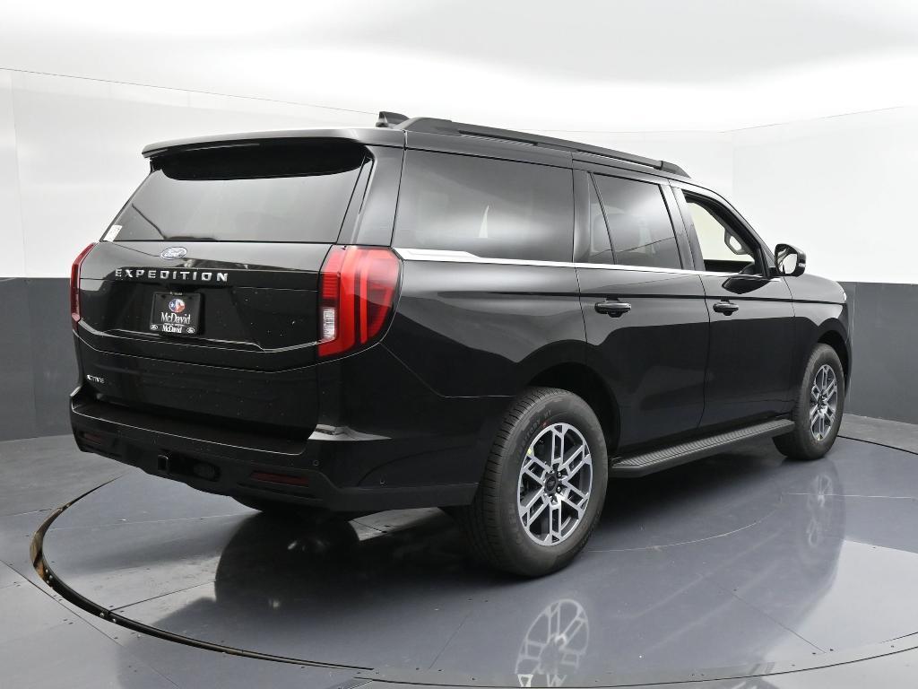 new 2025 Ford Expedition car, priced at $66,074