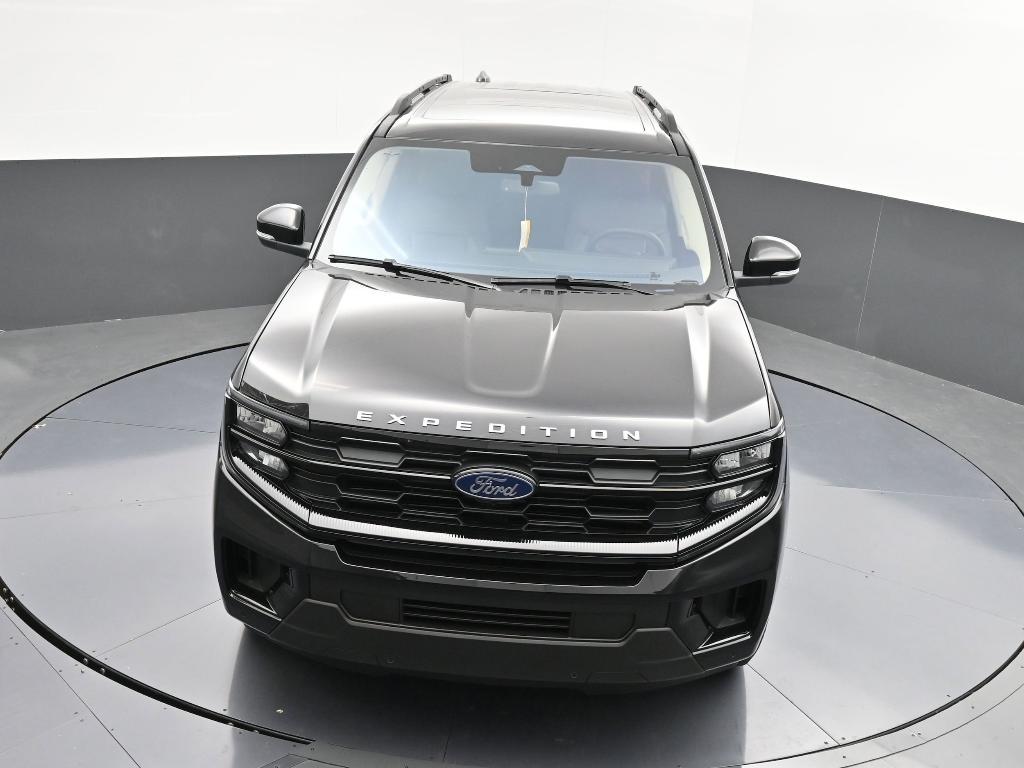 new 2025 Ford Expedition car, priced at $66,074