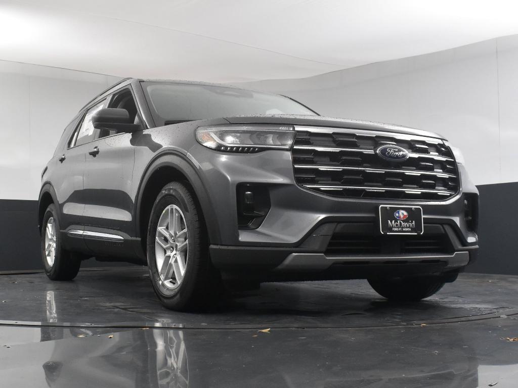 new 2025 Ford Explorer car, priced at $39,710