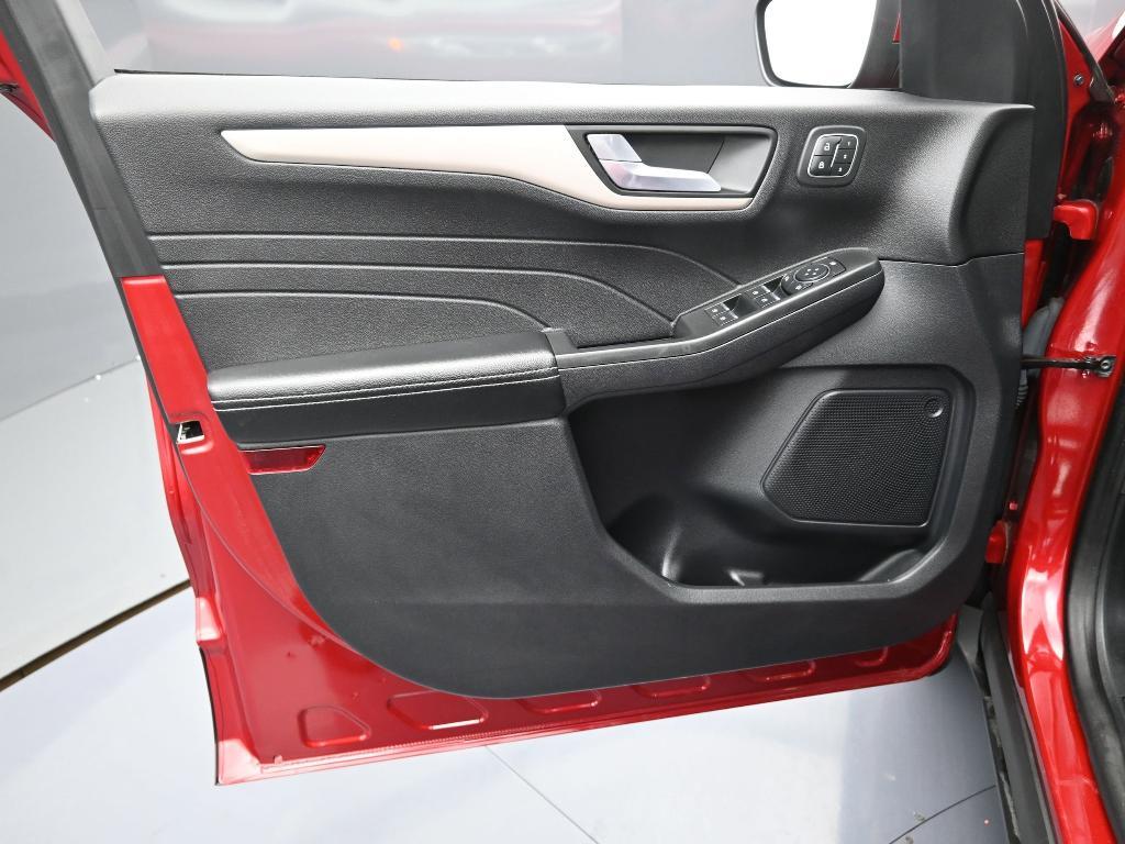 used 2021 Ford Escape car, priced at $22,994