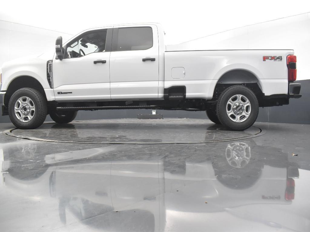 new 2025 Ford F-250 car, priced at $72,890