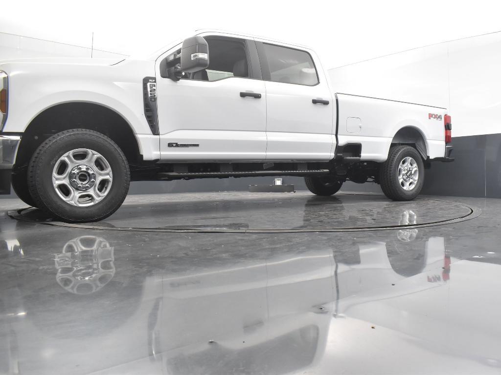 new 2025 Ford F-250 car, priced at $72,890