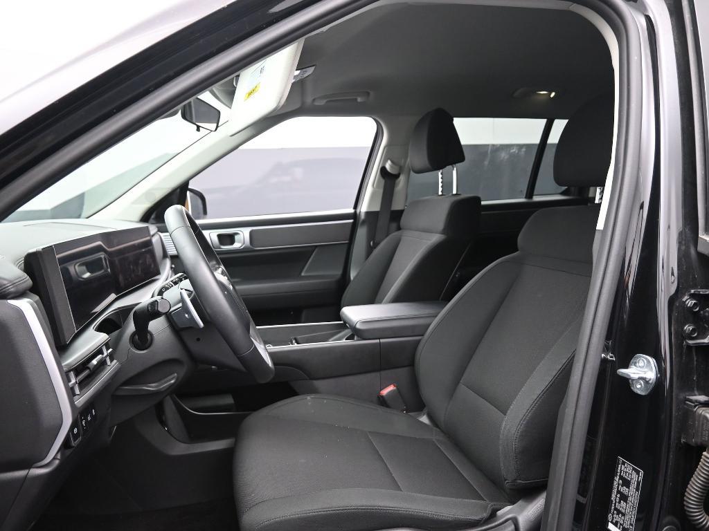 used 2025 Hyundai Santa Fe car, priced at $27,994