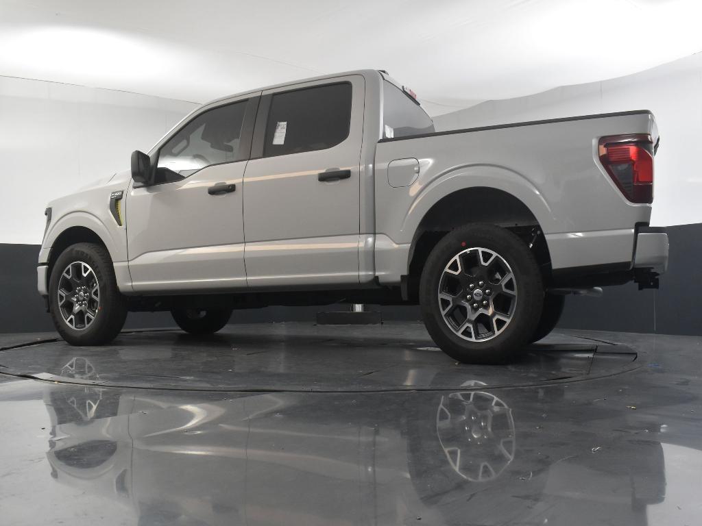 new 2024 Ford F-150 car, priced at $42,090