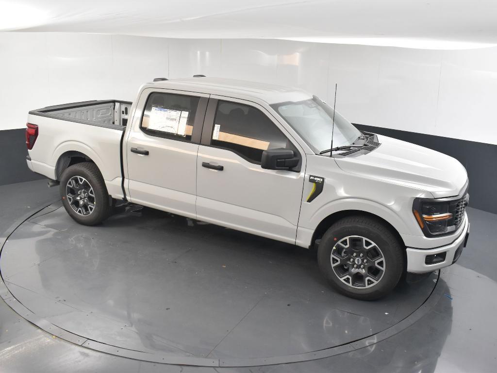 new 2024 Ford F-150 car, priced at $42,090