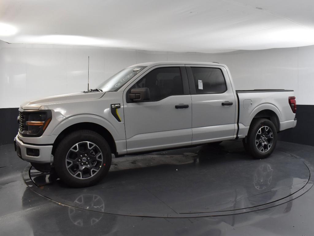 new 2024 Ford F-150 car, priced at $42,090