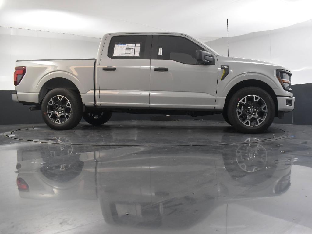 new 2024 Ford F-150 car, priced at $42,090