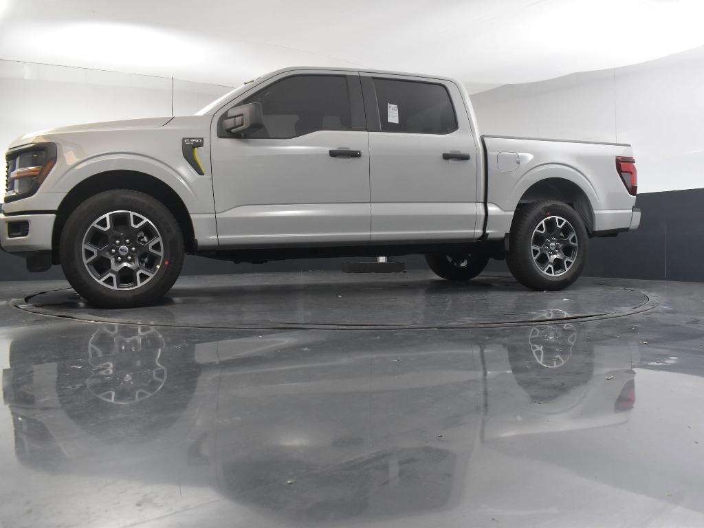 new 2024 Ford F-150 car, priced at $42,090