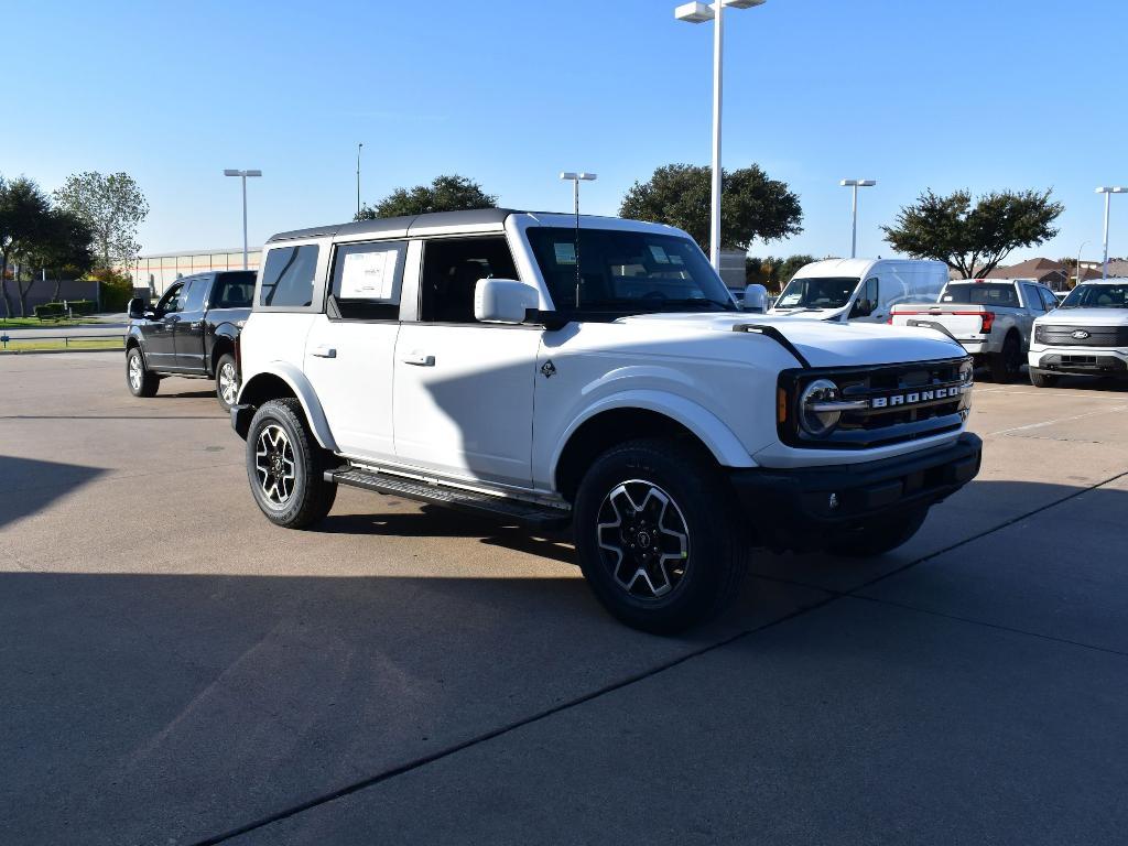 new 2024 Ford Bronco car, priced at $47,320