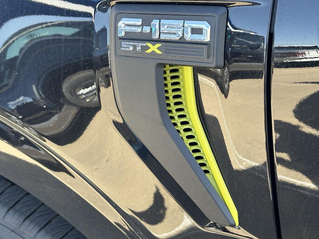 new 2025 Ford F-150 car, priced at $44,318