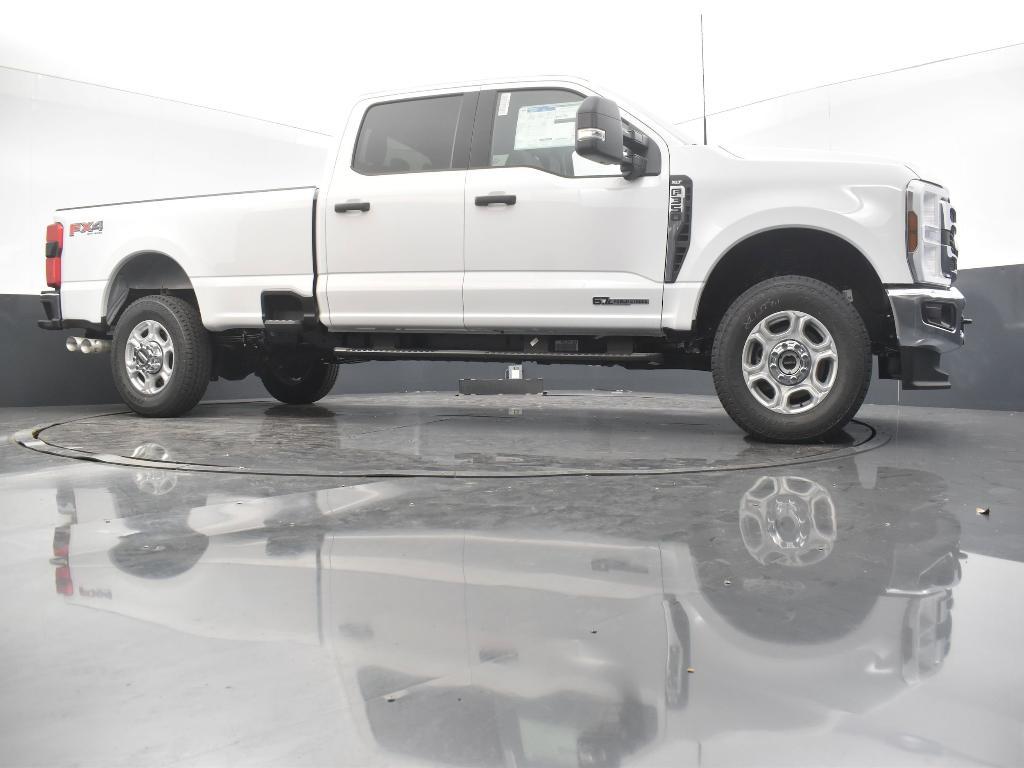 new 2025 Ford F-350 car, priced at $72,775