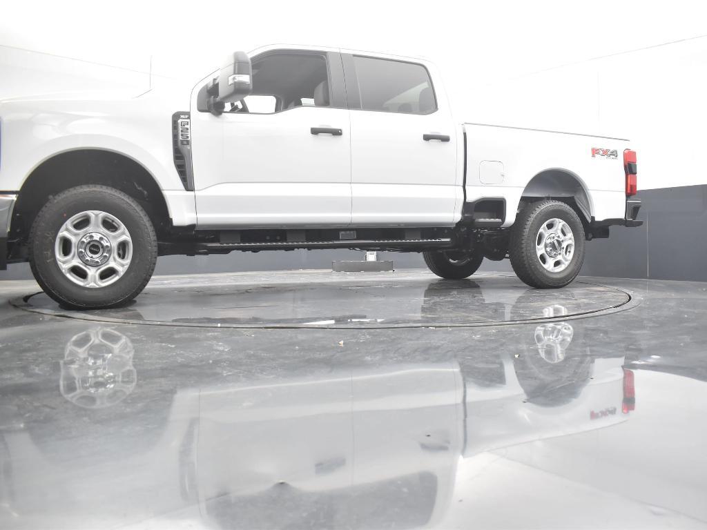 new 2025 Ford F-250 car, priced at $62,275