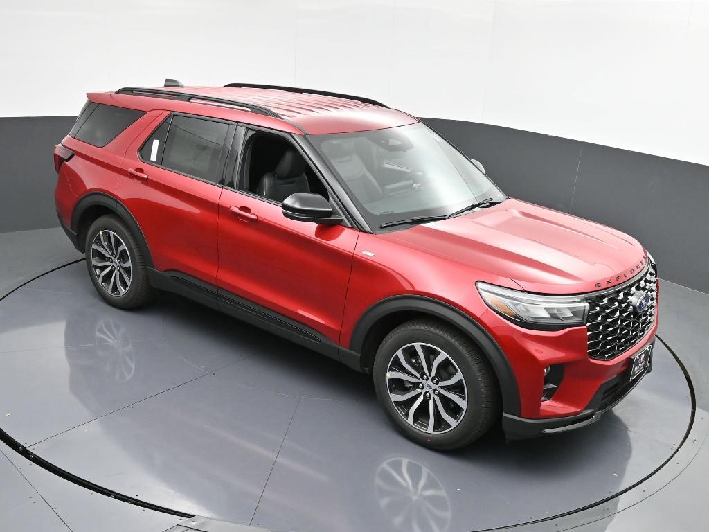 new 2025 Ford Explorer car, priced at $40,710