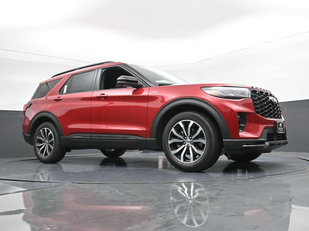 new 2025 Ford Explorer car, priced at $40,710