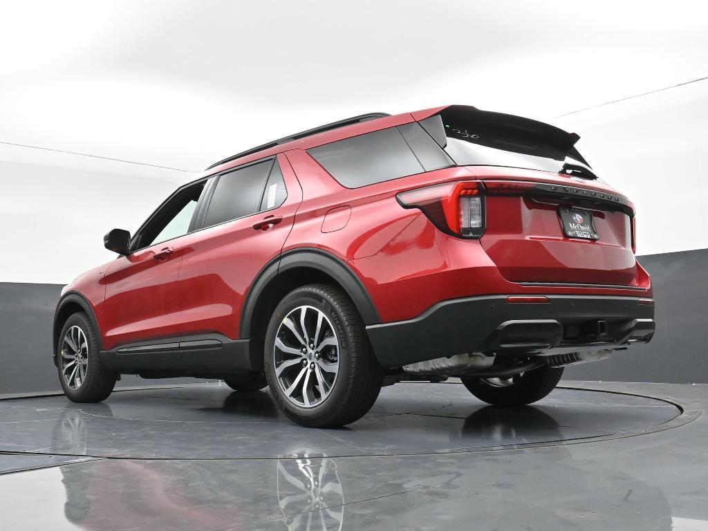 new 2025 Ford Explorer car, priced at $40,710