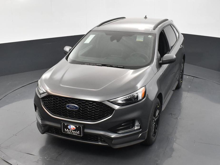 new 2024 Ford Edge car, priced at $33,980