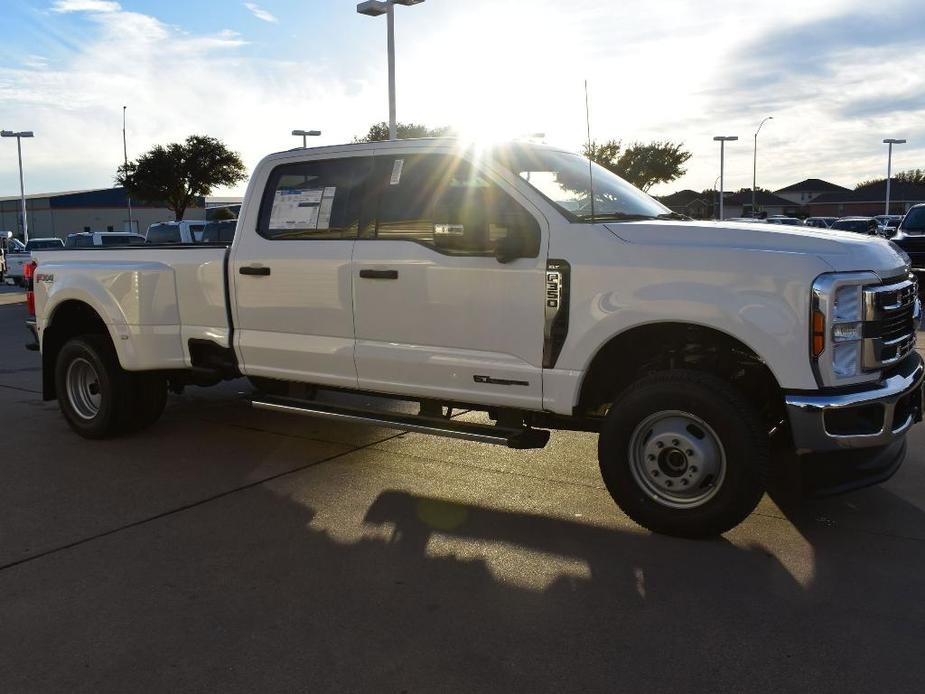 new 2024 Ford F-350 car, priced at $65,925