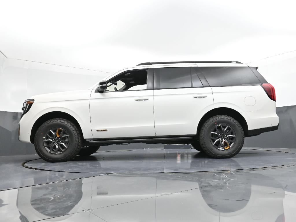 new 2025 Ford Expedition car, priced at $81,748