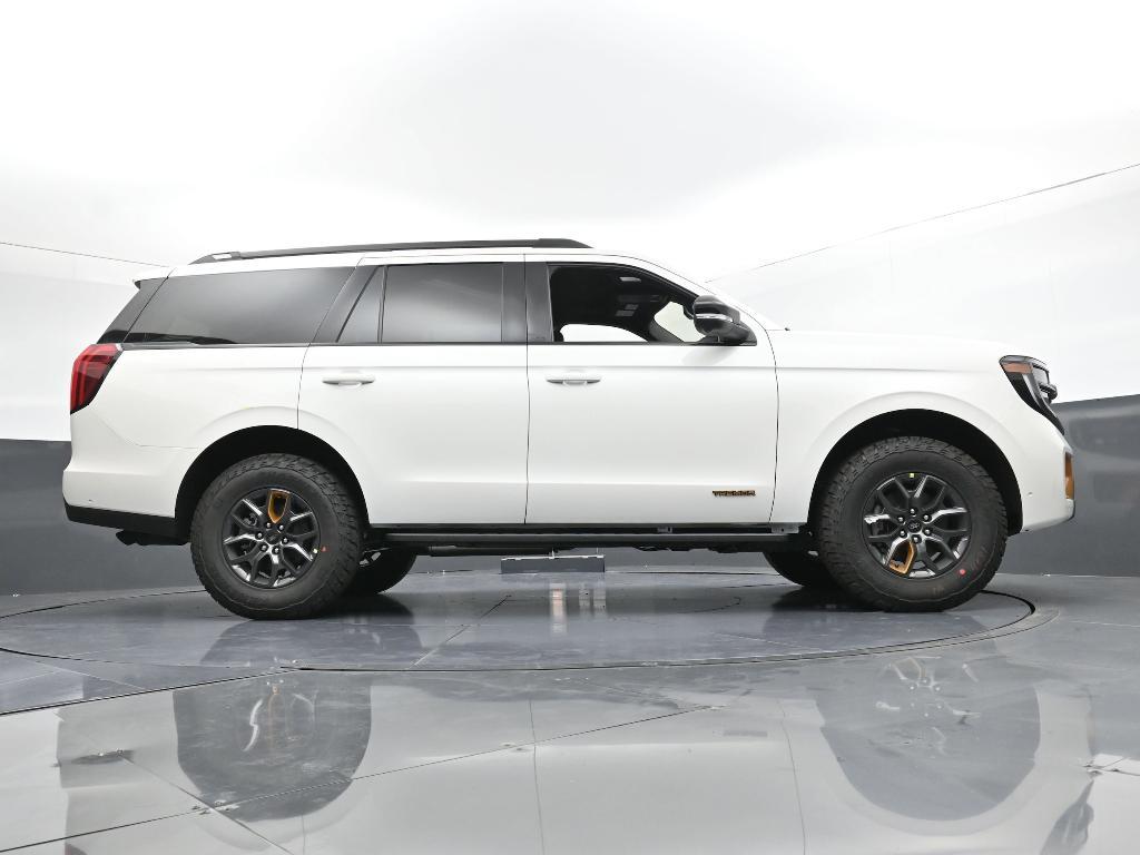 new 2025 Ford Expedition car, priced at $81,748