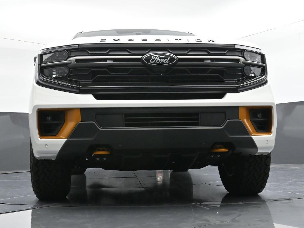 new 2025 Ford Expedition car, priced at $81,748
