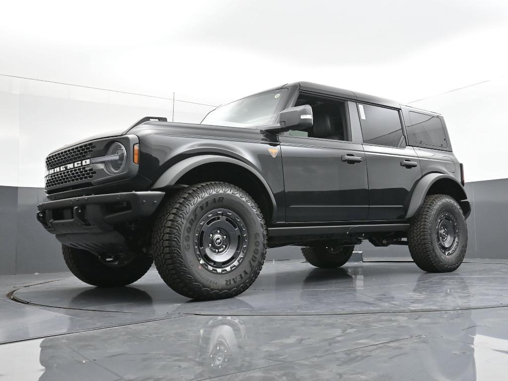 new 2025 Ford Bronco car, priced at $60,870