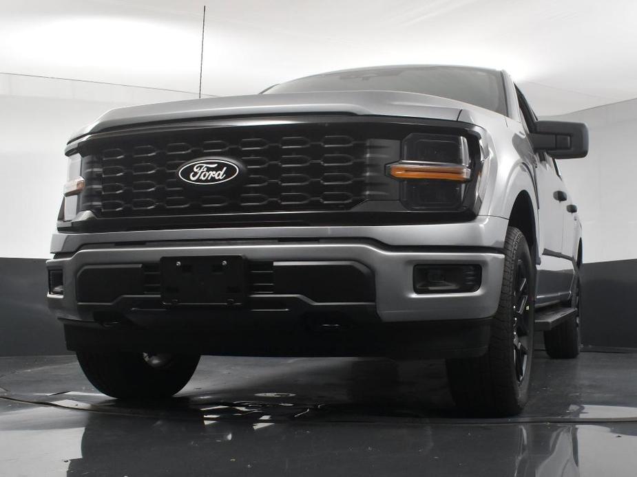 new 2024 Ford F-150 car, priced at $47,260