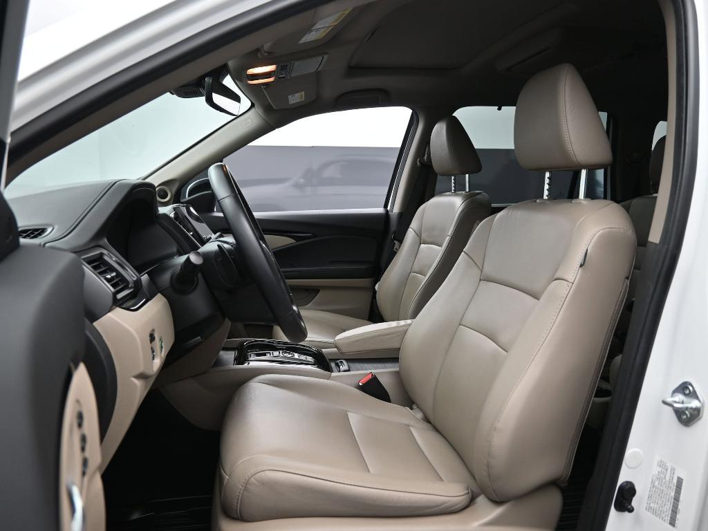 used 2022 Honda Pilot car, priced at $23,994