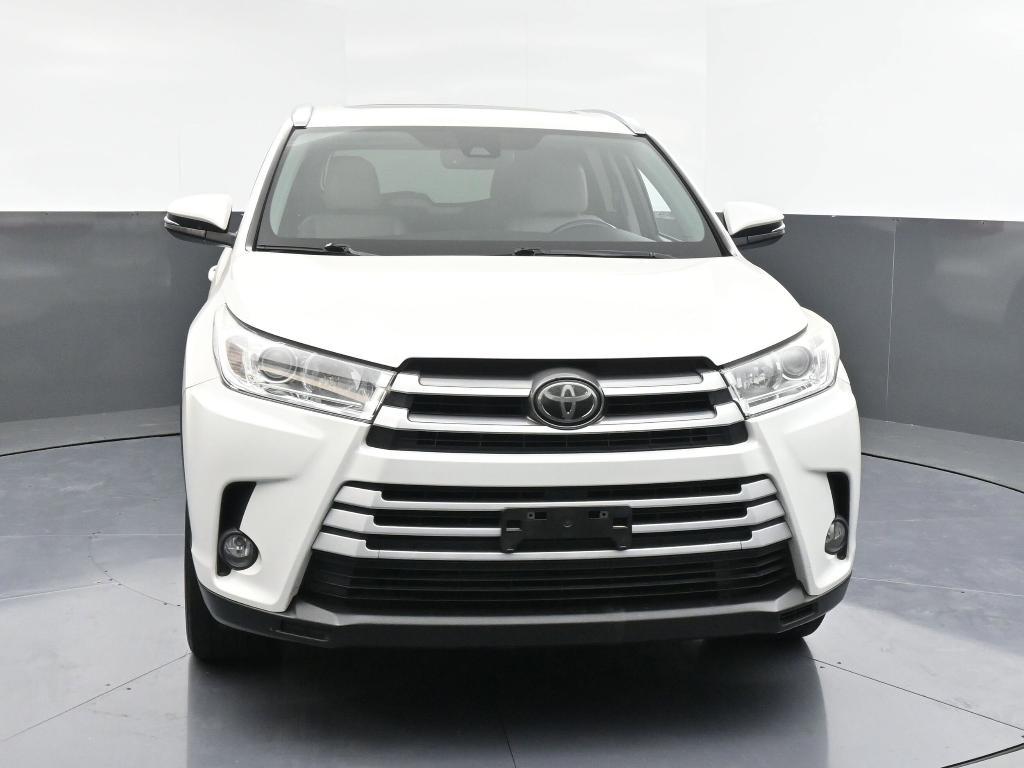 used 2018 Toyota Highlander car, priced at $21,730