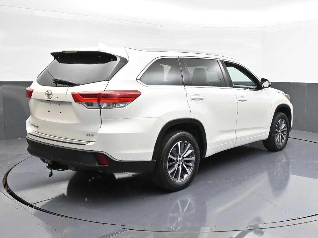 used 2018 Toyota Highlander car, priced at $21,730