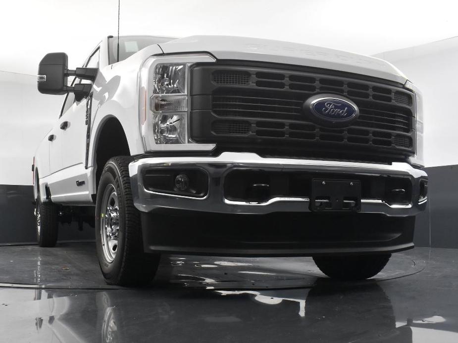 new 2024 Ford F-250 car, priced at $59,890