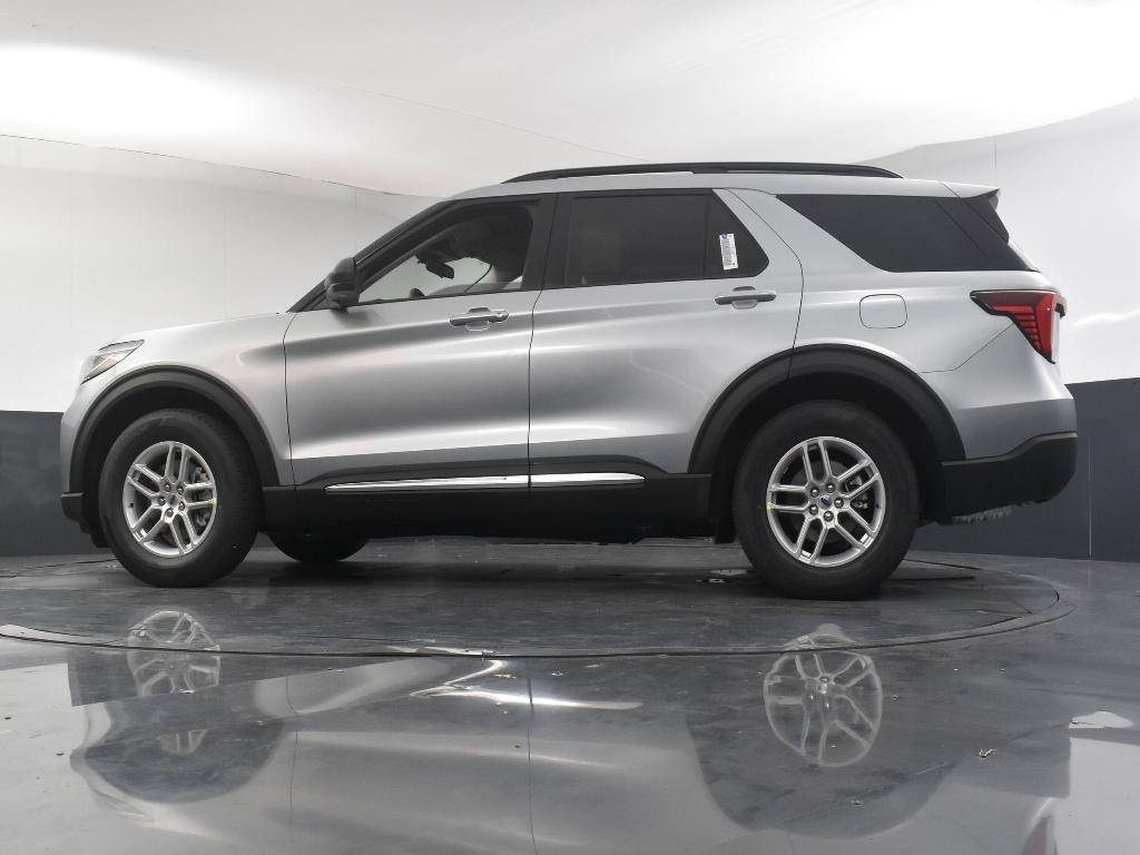 new 2025 Ford Explorer car, priced at $37,927