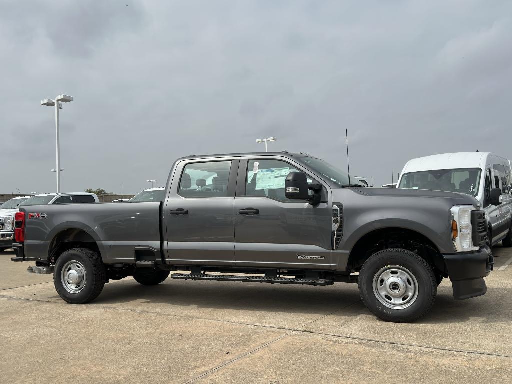 new 2025 Ford F-350 car, priced at $69,925