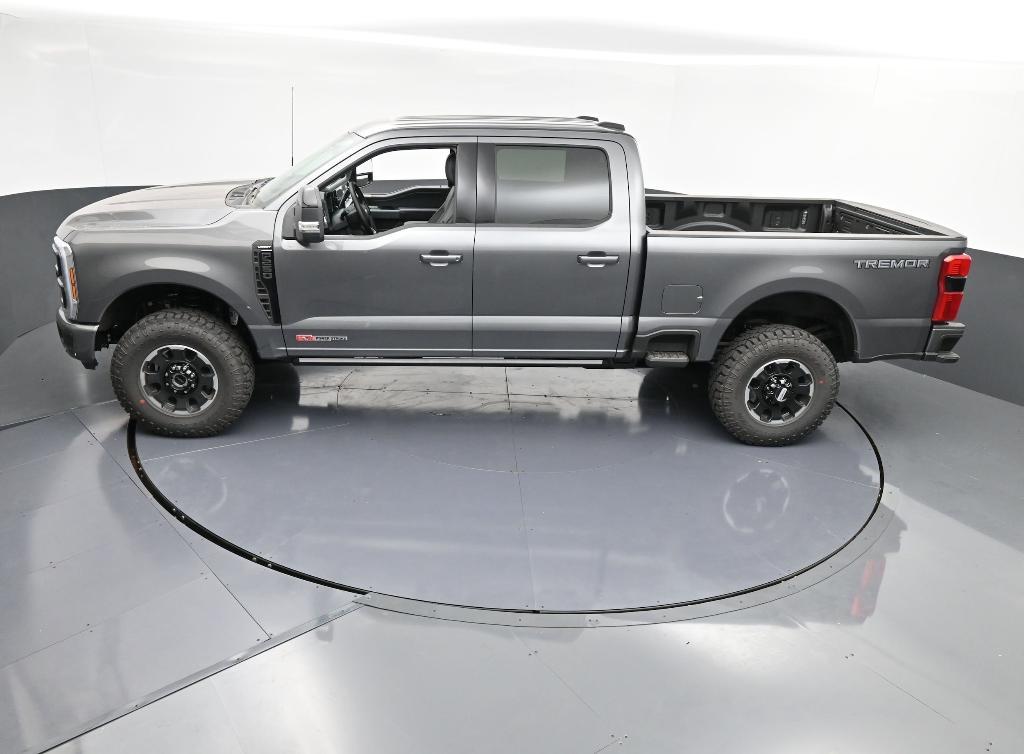 new 2025 Ford F-250 car, priced at $91,860