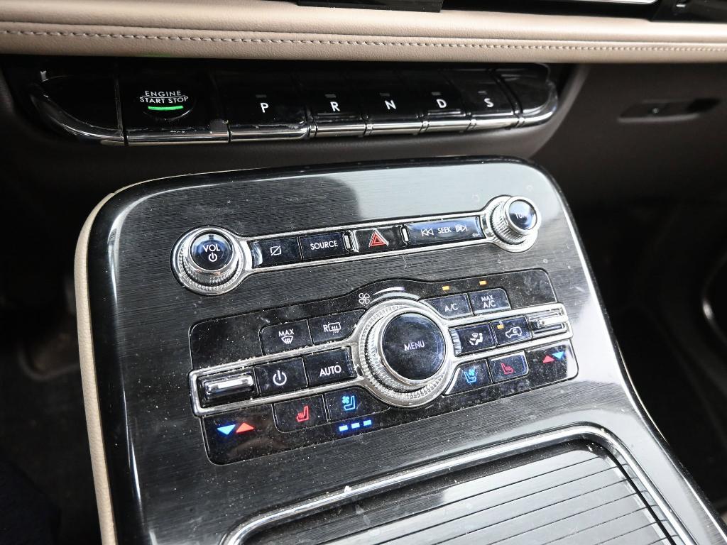 used 2021 Lincoln Nautilus car, priced at $23,994