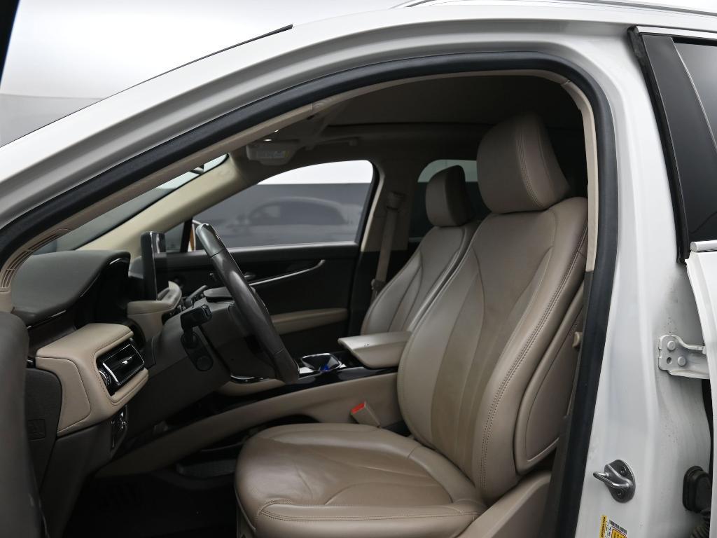used 2021 Lincoln Nautilus car, priced at $23,994