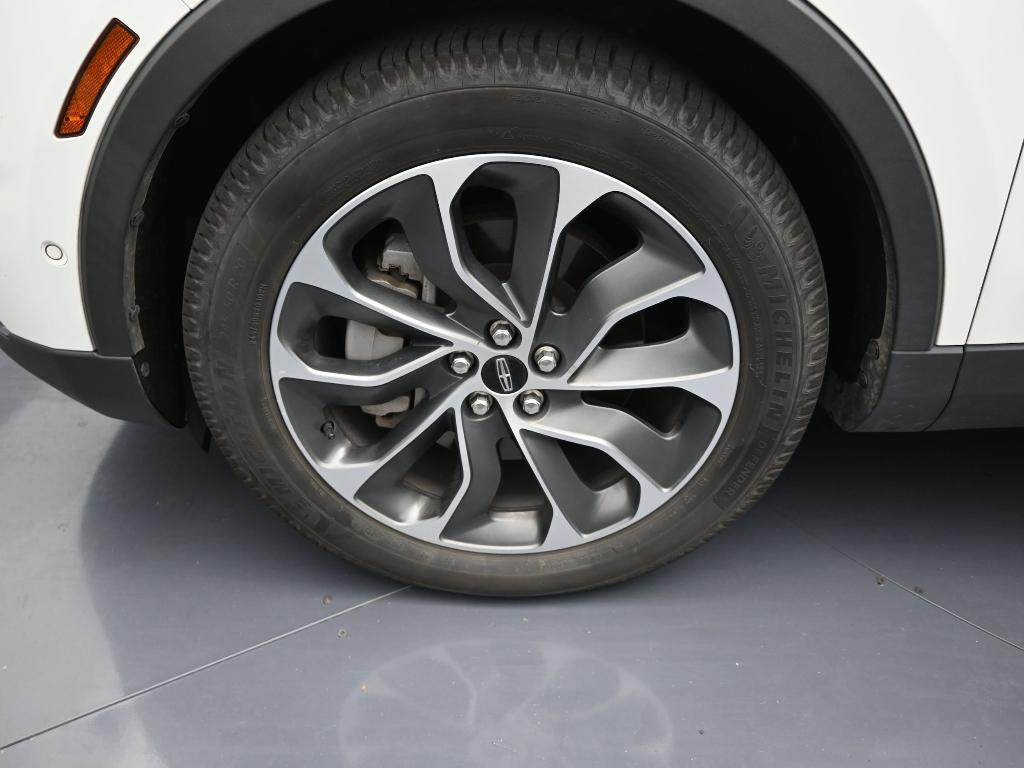 used 2021 Lincoln Nautilus car, priced at $23,994