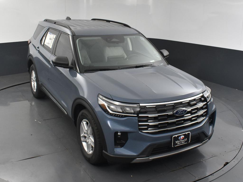 new 2025 Ford Explorer car, priced at $40,205