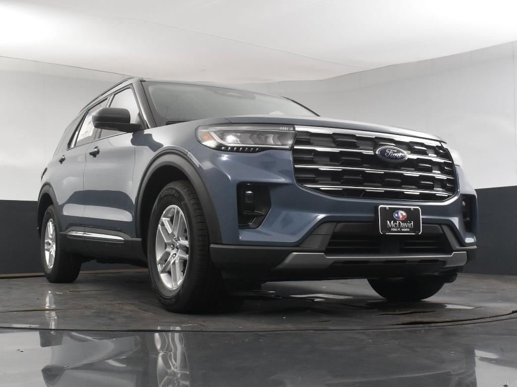 new 2025 Ford Explorer car, priced at $40,205