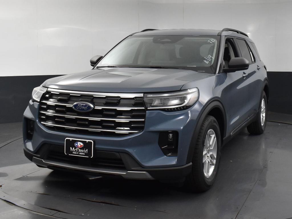 new 2025 Ford Explorer car, priced at $40,205