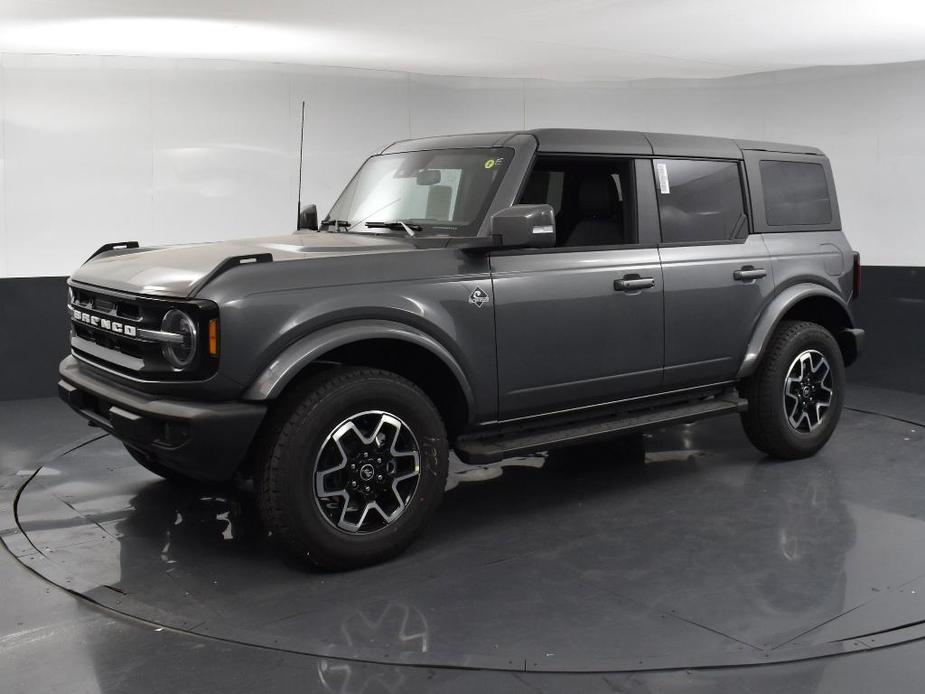 new 2024 Ford Bronco car, priced at $50,250