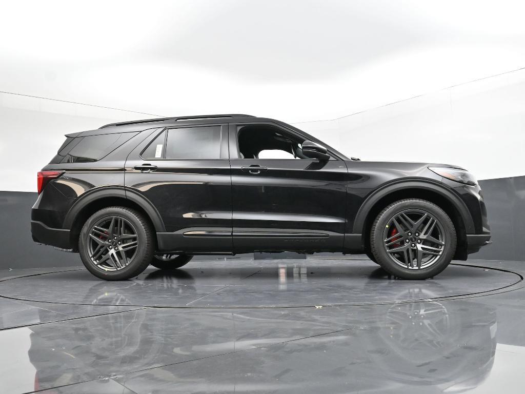 new 2025 Ford Explorer car, priced at $51,407