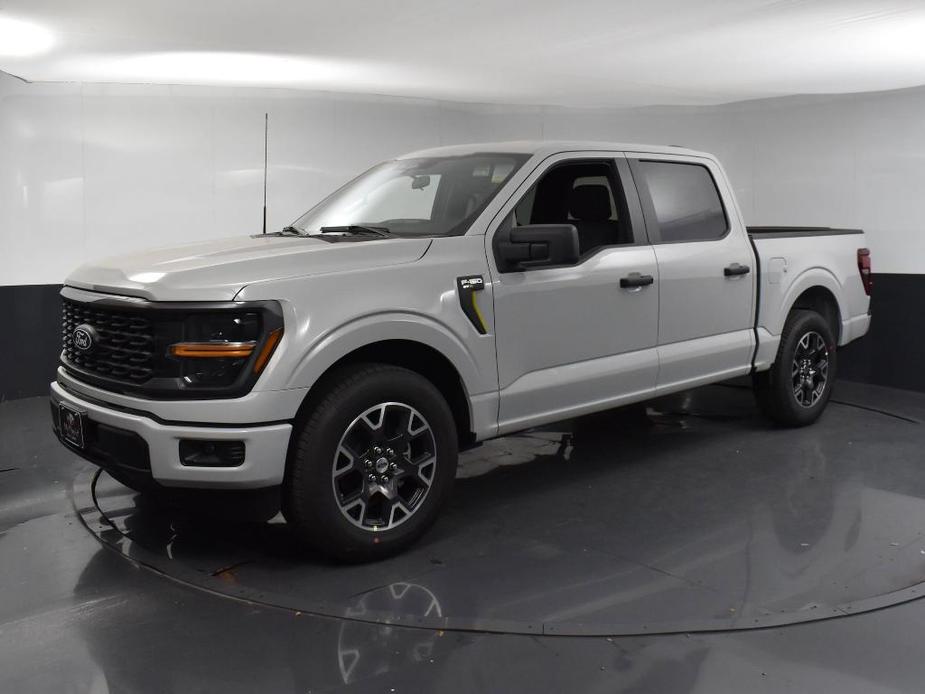 new 2024 Ford F-150 car, priced at $40,330