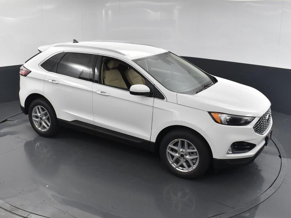 new 2024 Ford Edge car, priced at $31,875