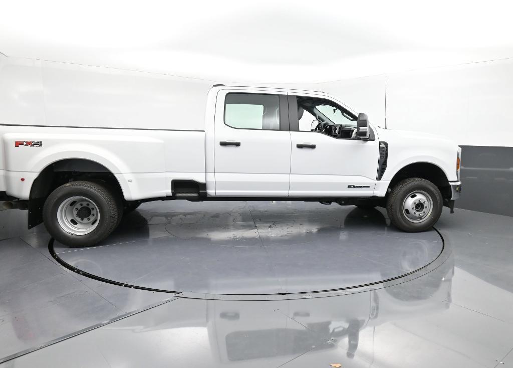 new 2025 Ford F-350 car, priced at $70,805