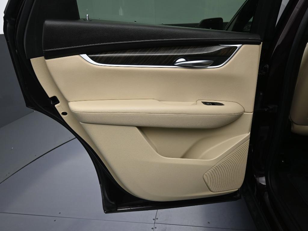 used 2018 Cadillac XT5 car, priced at $19,494