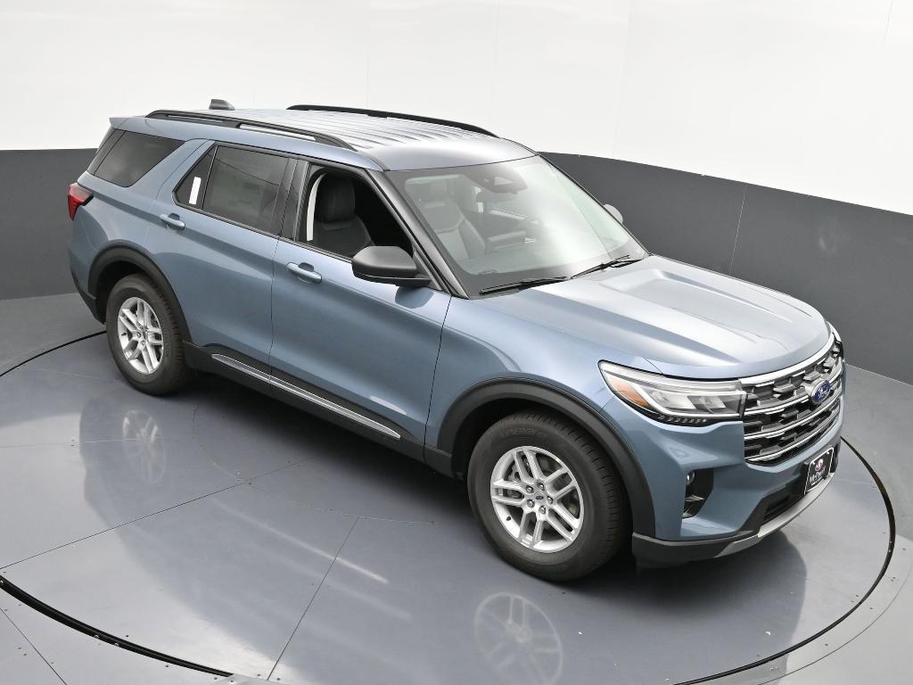 new 2025 Ford Explorer car, priced at $39,260