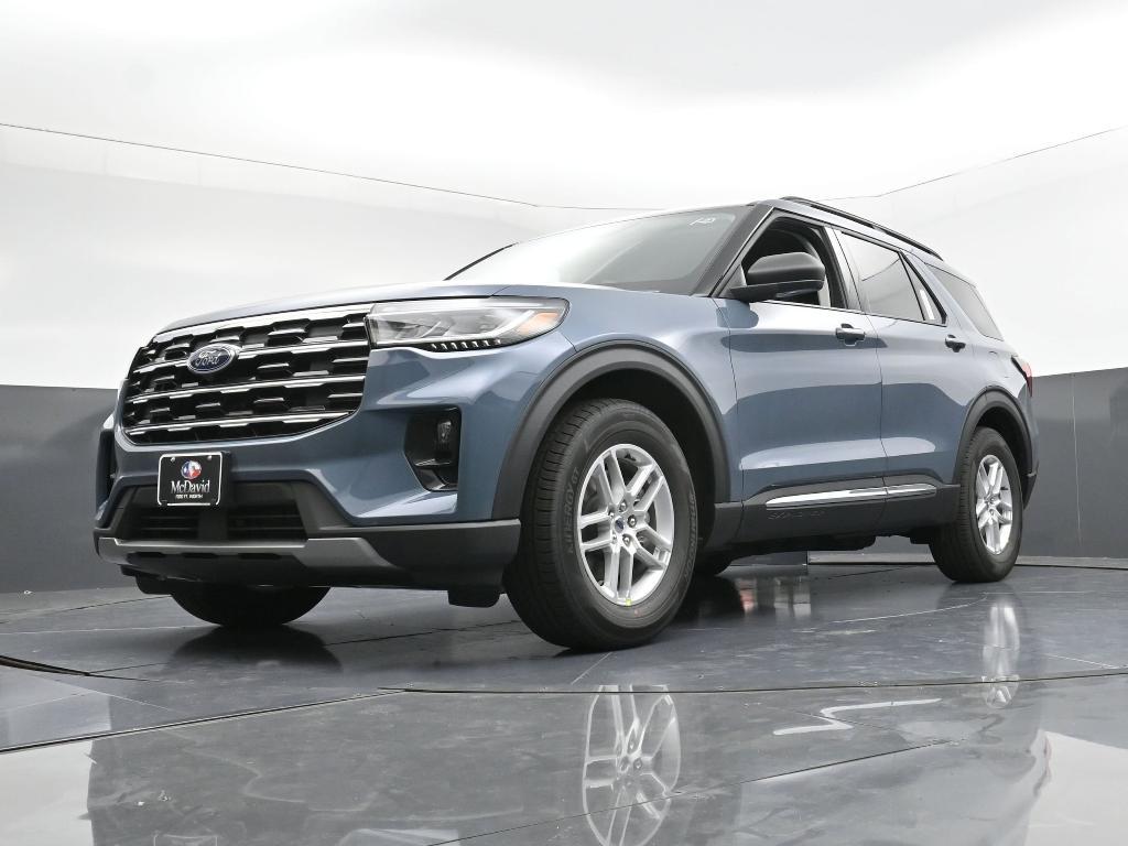 new 2025 Ford Explorer car, priced at $39,260