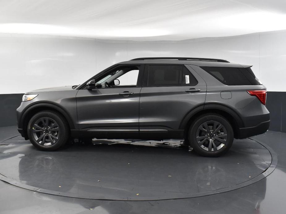 new 2024 Ford Explorer car, priced at $39,775