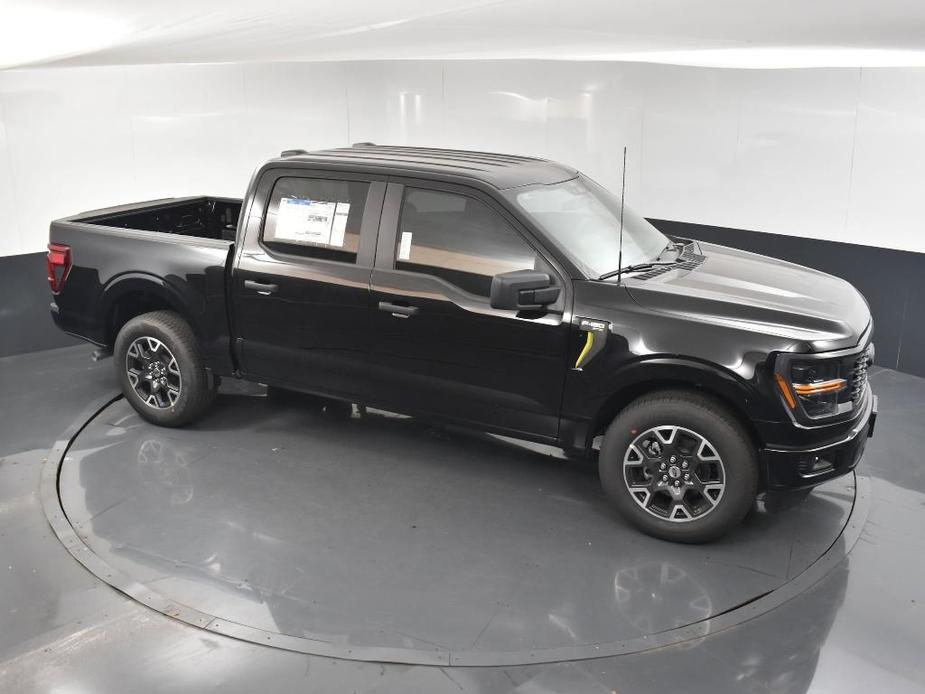 new 2024 Ford F-150 car, priced at $40,330