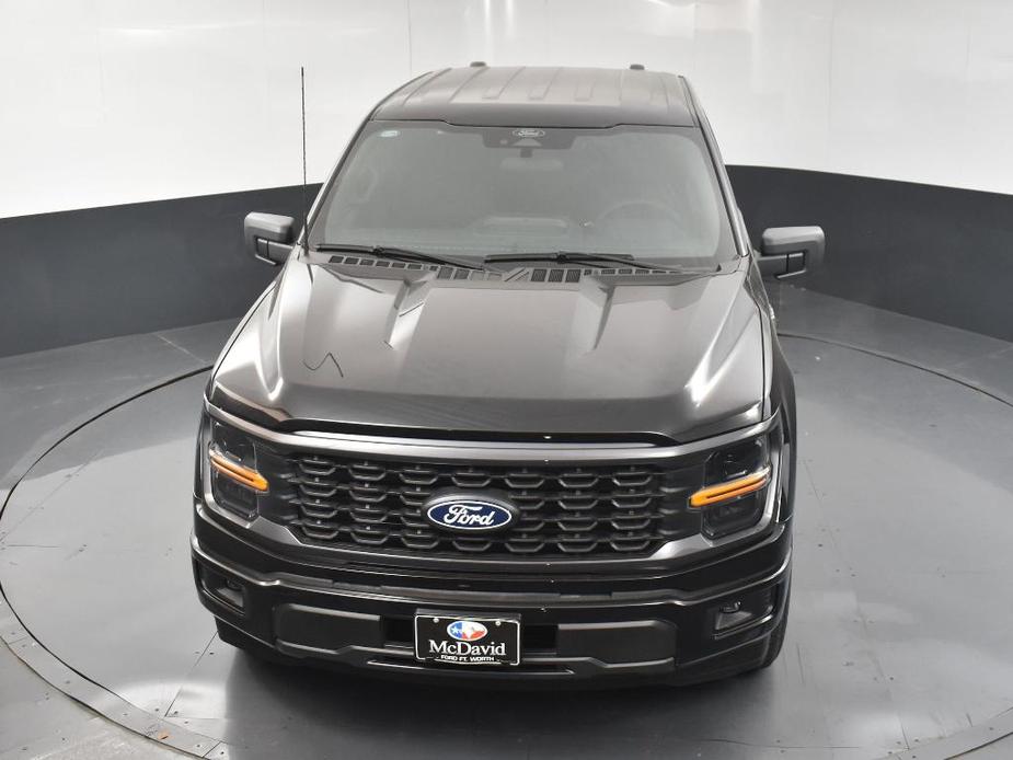 new 2024 Ford F-150 car, priced at $40,330